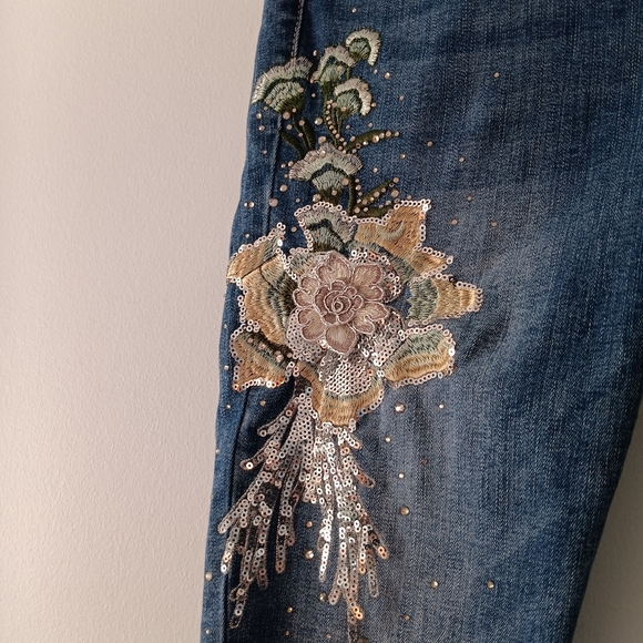 Bebe Y2K Embellished 3D Floral Skinny Denim Jeans Medium Wash 29 - Picture 7 of 11